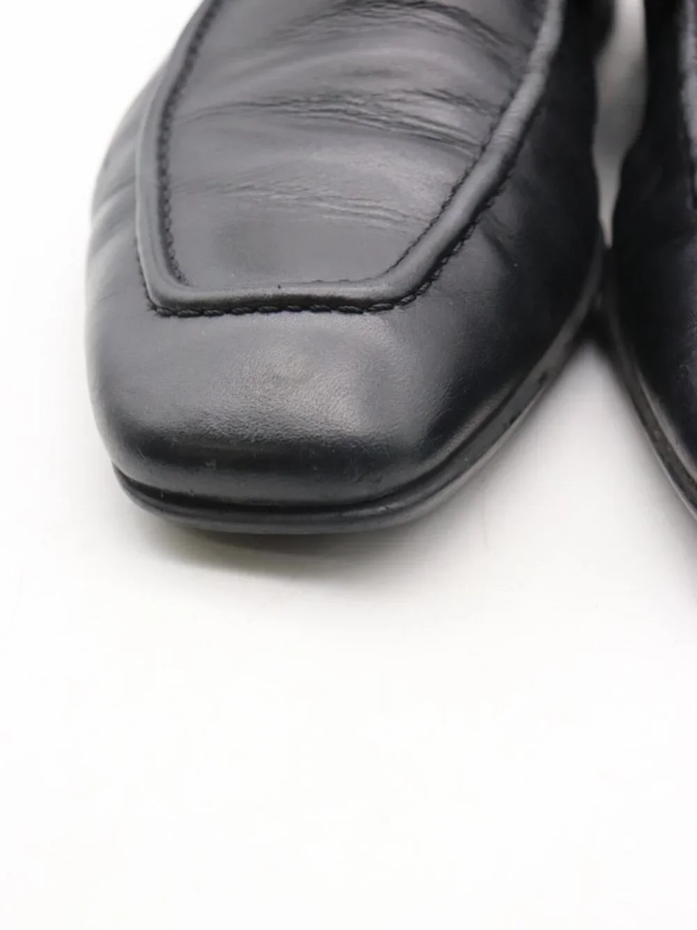 Salvatore Ferragamo Men's Size 9 EE Black Leather Slip-On Loafers